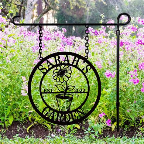 Personalized Metal Garden Sign with Flower Pot – Custom Outdoor Name ...