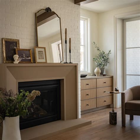 Manhattan Avenue - CHRISTINE VROOM