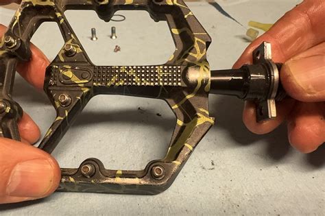 How to Rebuild Crankbrothers Stamp 7 and 11 Pedals