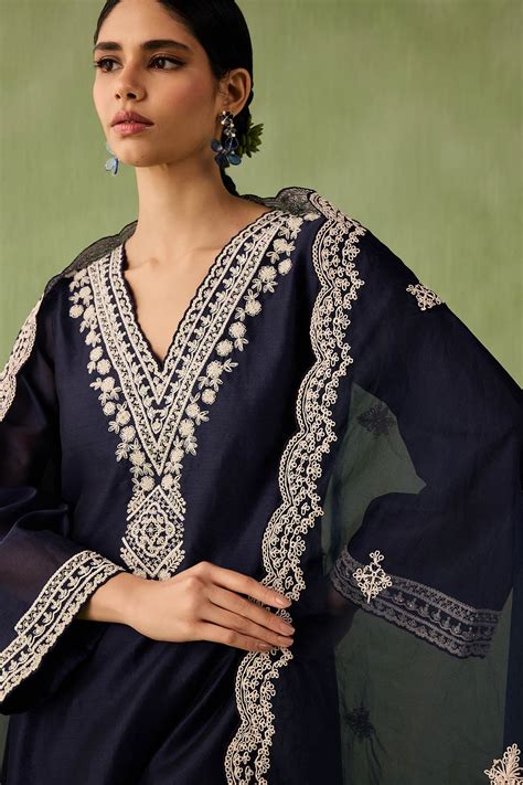 Awakening Asymmetrical Kurta Set – Sureena Chowdhri