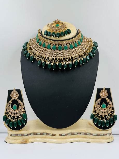 Green Jewellery Sets - Buy Green Jewellery Sets Online at Best Prices ...