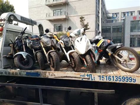 【大快人心】连云港这群“炸街党”的无牌无证摩托车被没收了！_微信号