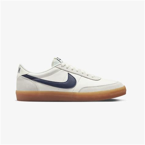 Buy Nike Men White & Navy Gum Sole Sneakers | Pihu Car Spa
