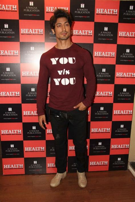 Vidyut Jamwal unveiled Health and Nutrition magazine Mar 2017 issue ...