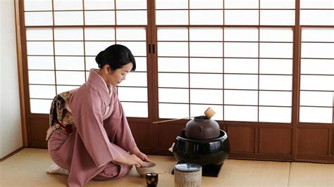 Japanese Tea Ceremony Guide & Where to Try It in Kyoto, Osaka, Tokyo