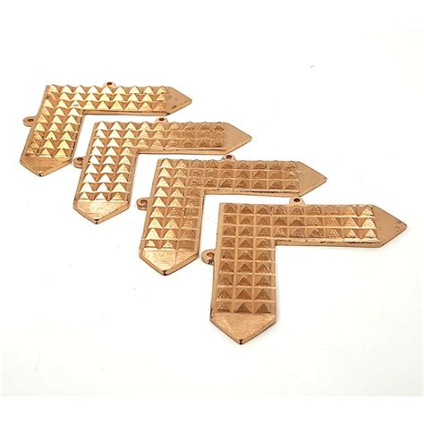 Copper Corner Angle: Correct Vastu Defects! – plusvalueindia