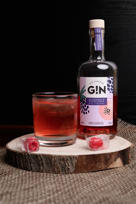 Blackberry and Elderflower Gin Cocktail | Recipe | Kitchen Stories