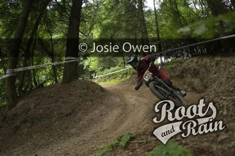Robert WILLIAMS (exp) 127 - Roots & Rain