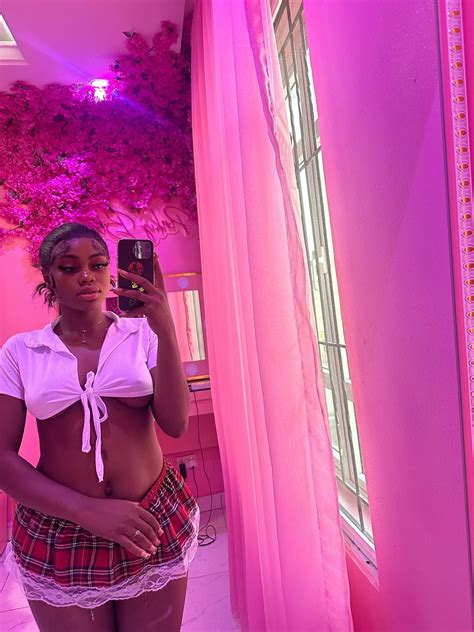 Instagram video by Adrianna kyle 🇳🇬 • Jan 8, 2024 at 12:50 PM