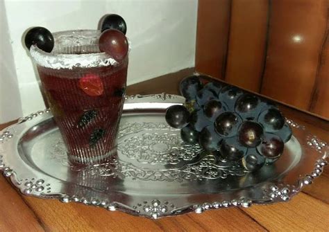 Pulpy Grape Shot Recipe by Kavya Ch - Cookpad