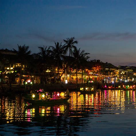 Download wallpaper 2780x2780 coast, buildings, lights, water, boats ...