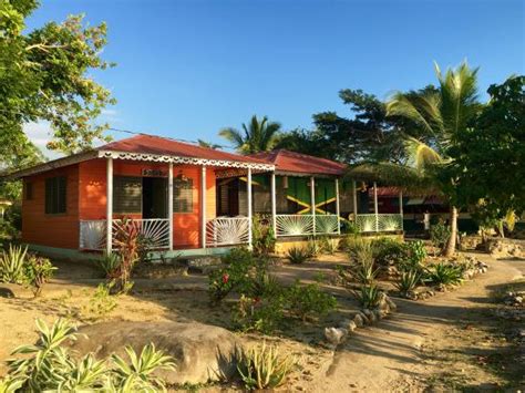 LITTLE BAY CABINS - Ranch Reviews, Photos, Rate Comparison - Tripadvisor