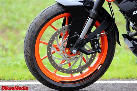 2017 KTM Duke 390 Test Ride Review » BikesMedia.in