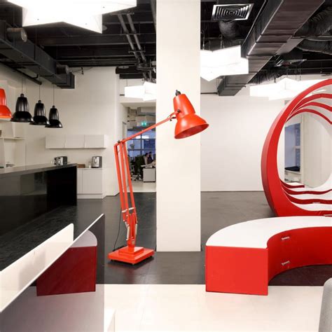 Giant Floor Lamp - Radilum