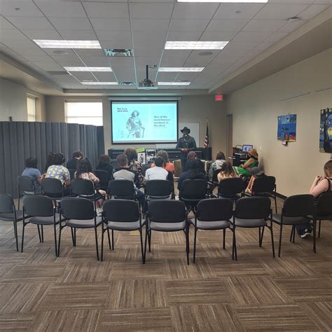 Live Feed | Mustang Public Library