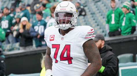 Chiefs to keep things simple for D.J. Humphries, OC Matt Nagy says - ESPN