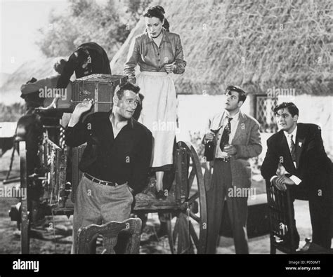John wayne quiet man maureen 1952 hi-res stock photography and images ...