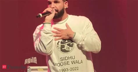 drake: Rapper Drake pays homage to Sidhu Moose Wala, wears a t-shirt ...