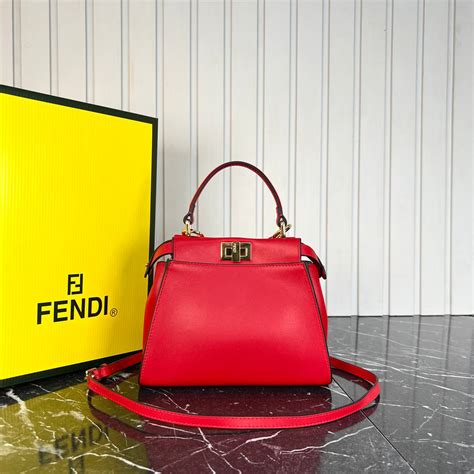 Fendi Kadin canta Peekaboo X Lite Kucuk Boy Yeni Sezon Kirmizi
