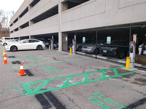 Promenade Apartments Parking Garage | Providence, RI | EV Station
