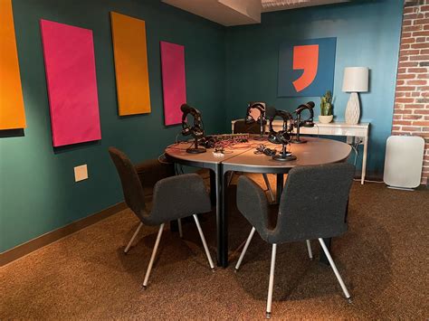 Podcast Studio Rental – O'Cardinal Properties