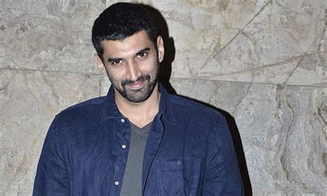 5 Pictures Of Aditya Roy Kapur That Take You Through His Hair Evolution ...