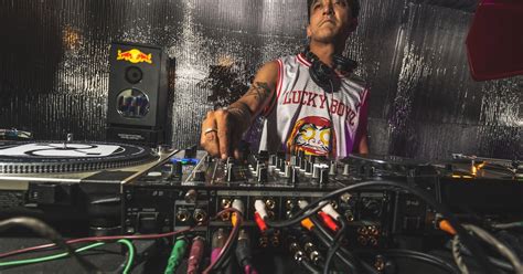 Techno Music 的图像结果