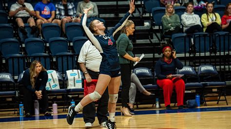 Eagles host USI Invitational to open home schedule – City-County Observer