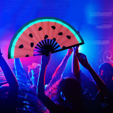 Steadline Glow-in-the-Dark Performance Fan with Snap Sound Effect - 13 ...