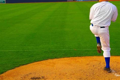 Poignant Baseball Pitcher 的图像结果