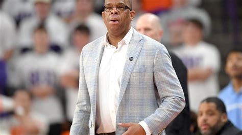 UNC basketball's Hubert Davis talks contract extension, Jim Tanner