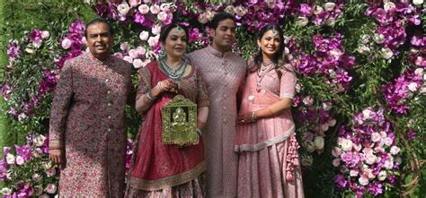 Does Nita Ambani’s phone cost Rs 400 crore making it the most expensive ...