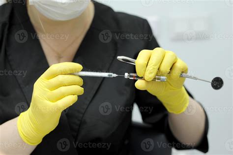 Infiltration Anesthesia Dental Lower 的图像结果