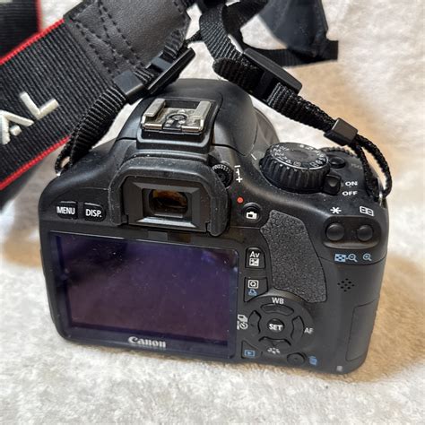 Canon EOS Rebel T2i DSLR Camera with EF-S 18-55mm f / 3.5-5.6 package ...