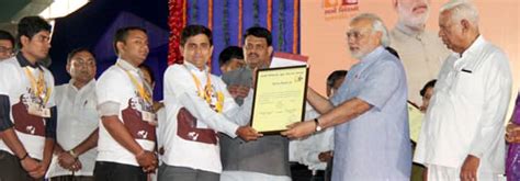 CM hands out job letter to 25000 youths of south Gujarat