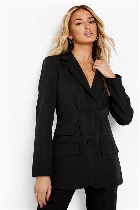 Blazer mit Taillen-Detail | boohoo DE