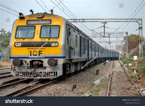 Old Local Train 的图像结果