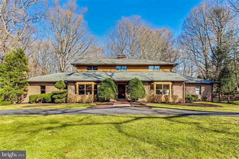 2 Acres, 9503 BEACH MILL ROAD, Great Falls, VA 22066 | Land and Farm