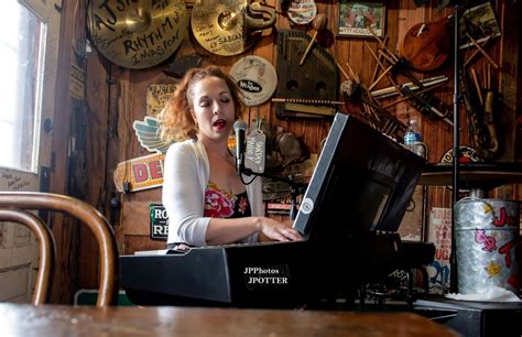 Rebel Wells @ Pink Heifer Saloon and Smokehouse, Pink Heifer Saloon and ...