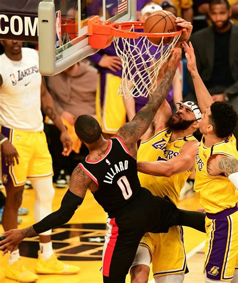 What Pros Wear: Damian Lillard Showcases Mamba Mentality vs. Lakers in ...