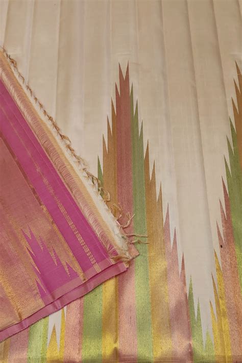 Buy Handcrafted Kanjivaram Sarees at Luxurion World