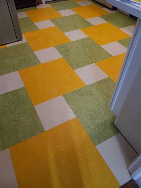 Perfect Mid Century Vinyl Flooring That Inspire