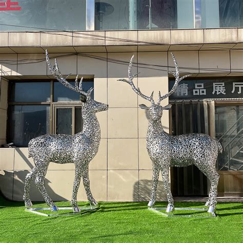 古铜拉丝不锈钢小鹿雕塑 特色水景草坪不锈钢仿真动物雕塑 - 知乎