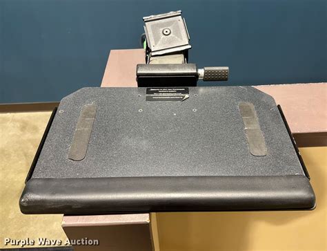 Approximately 20 Humanscale keyboard trays in Wichita, KS | Item NA9950 ...