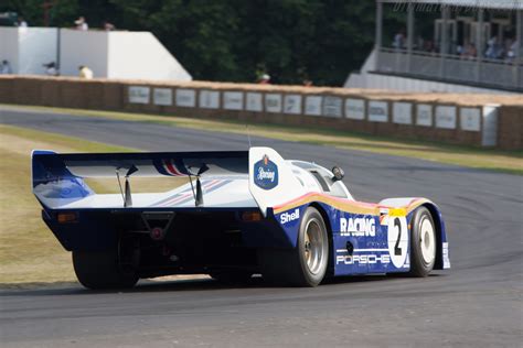 A Porsche 956 in the 24 Hours Museum. | 24h-lemans.com