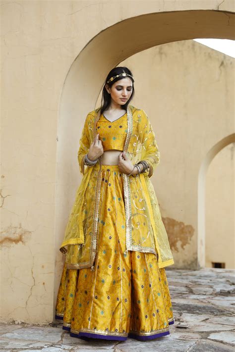 Best Traditional Indian Ethnic Wear In India Online: Gulabo Jaipur