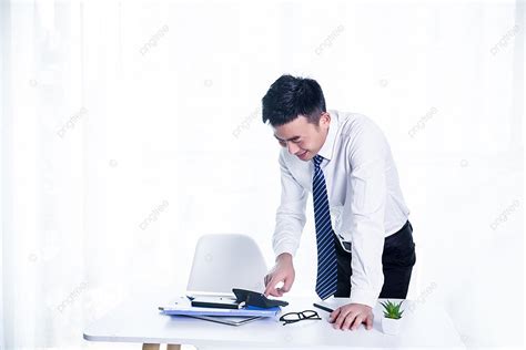 Negotiation Background 的图像结果