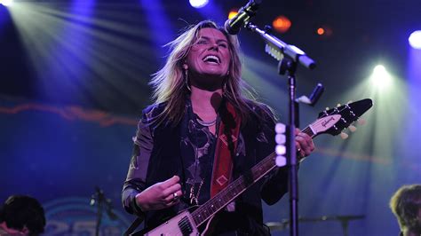 Grace Potter to Sing National Anthem at Patriots-Steelers Game