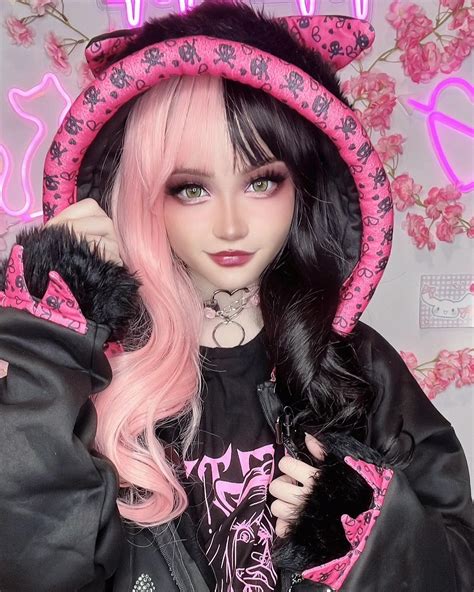 Misty Raines | rawr xDD jacket: @alielnosirrah Use code “MISTYRAINES10” for 10% off! #emo # ...