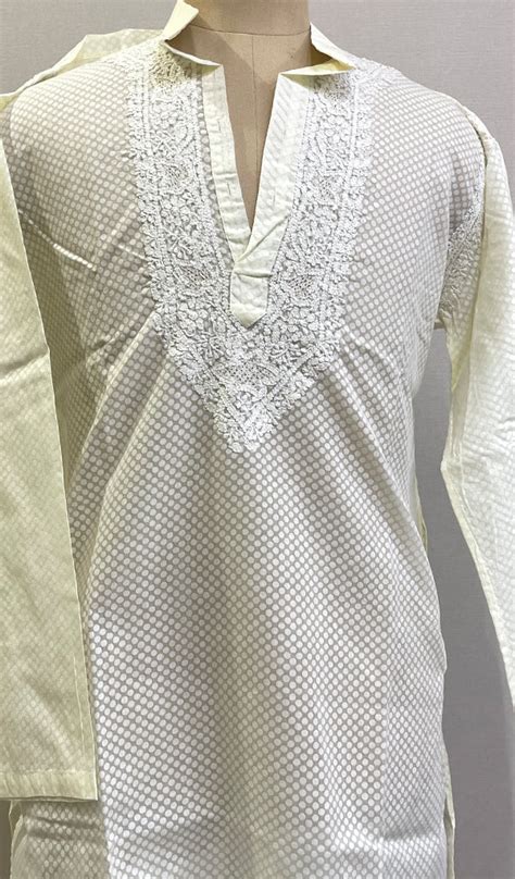 Men's Lucknowi Handcrafted Cotton Chikankari Kurta - HONC0201099